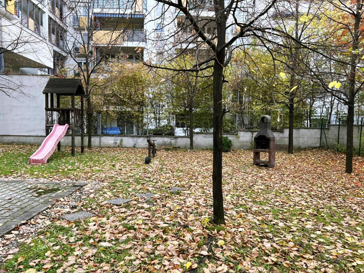 Center Budget Apartment Inside Free Parking Self Check-In Free Streaming Ac Balcony Budapest Exterior photo