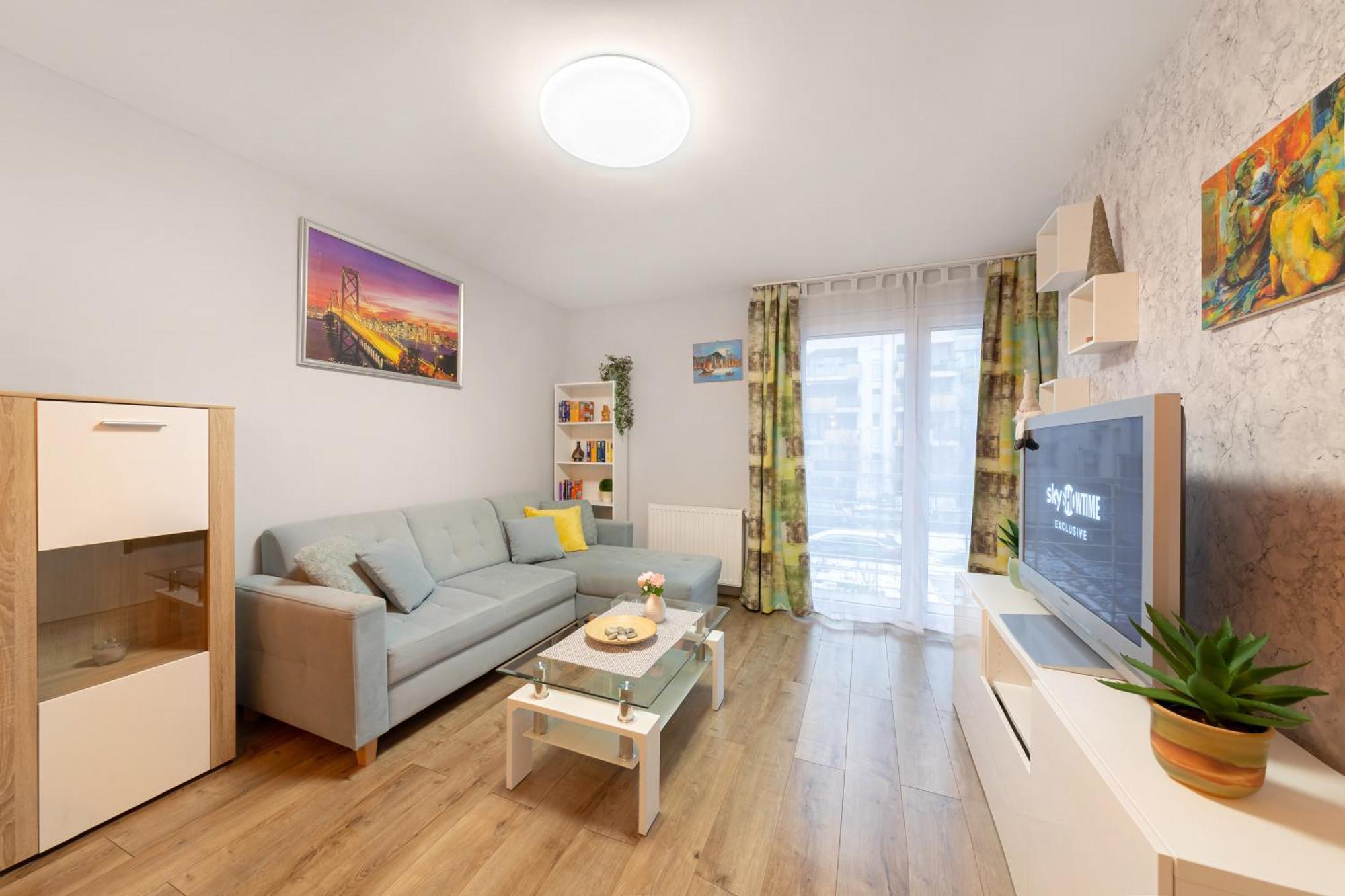 Center Budget Apartment Inside Free Parking Self Check-In Free Streaming Ac Balcony Budapest Exterior photo