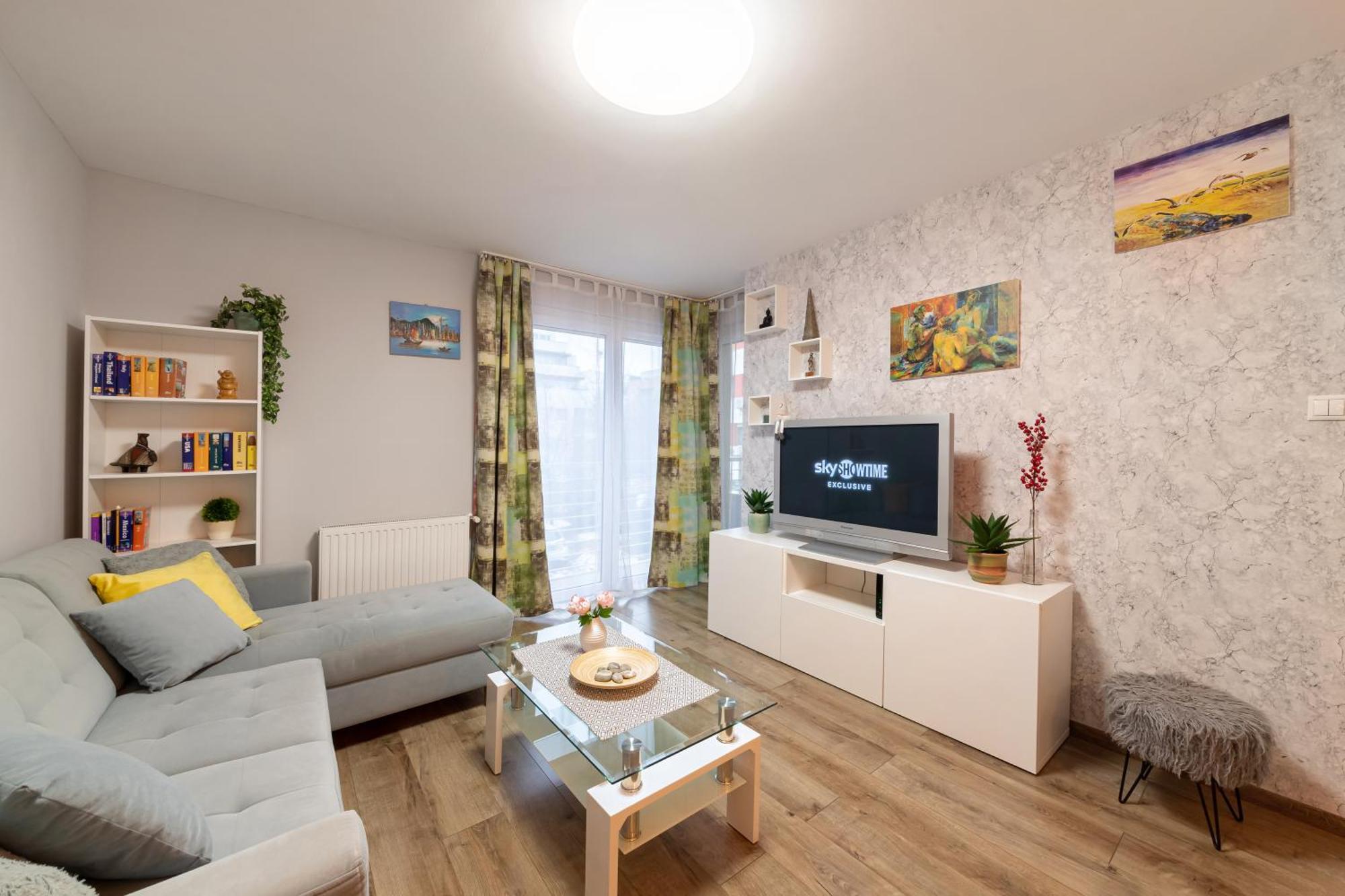 Center Budget Apartment Inside Free Parking Self Check-In Free Streaming Ac Balcony Budapest Exterior photo